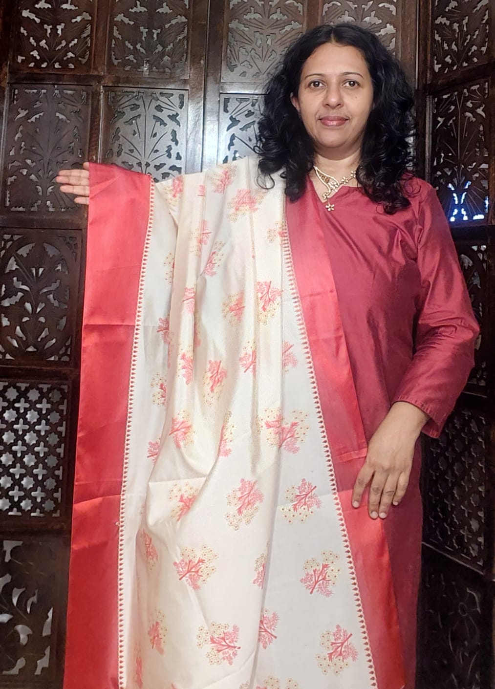 CREAM DUPATTA WITH RED BORDER