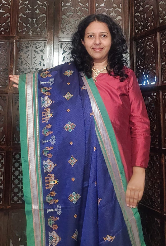 BLUE EMBROiDERED DUPATTA WITH A GREEN/GOLD BORDER